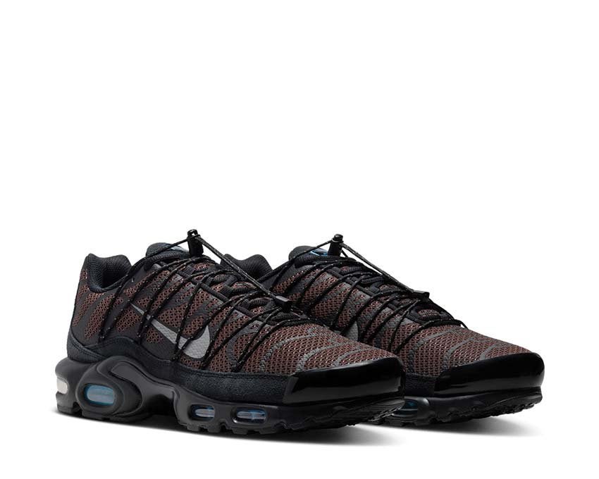 Nike Air Max Plus Utility Baroque Brown, Bruin, Nieuw, Ophalen of Verzenden, Sneakers of Gympen