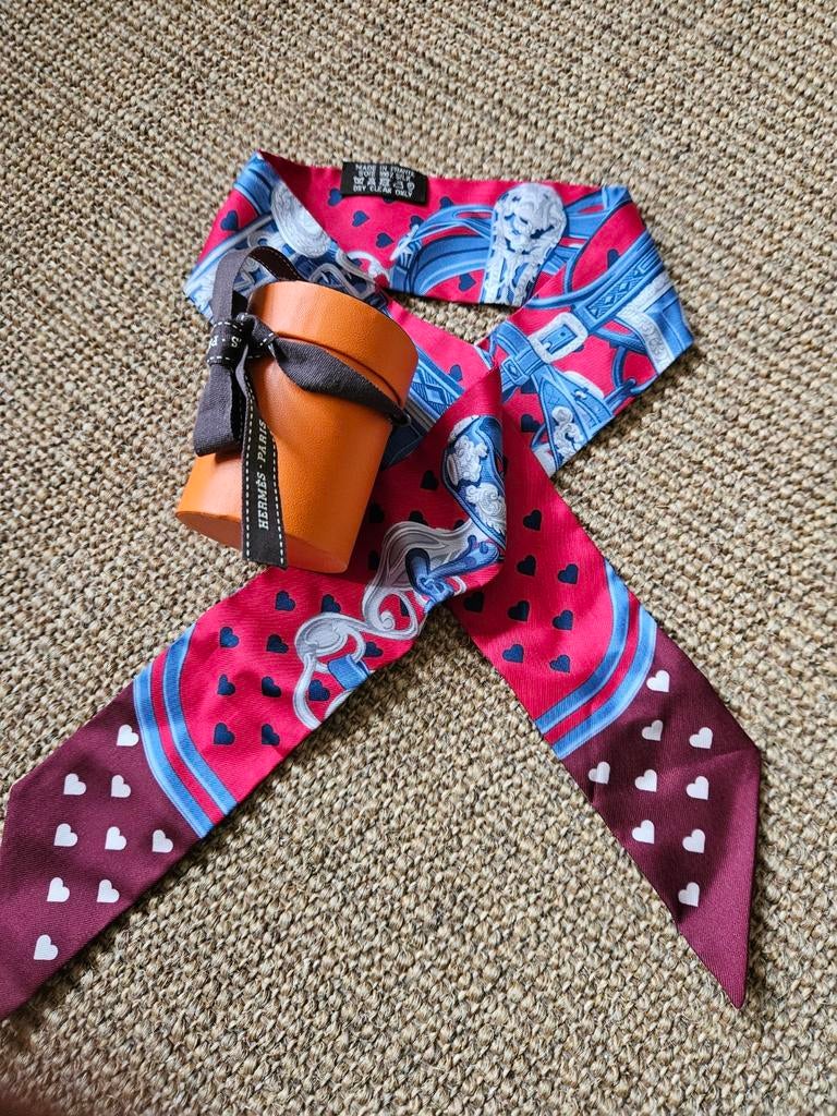 Hermès Twilly shawl - Nieuw in originele verpakking, Hermès, Ophalen of Verzenden, Nieuw, Sjaal