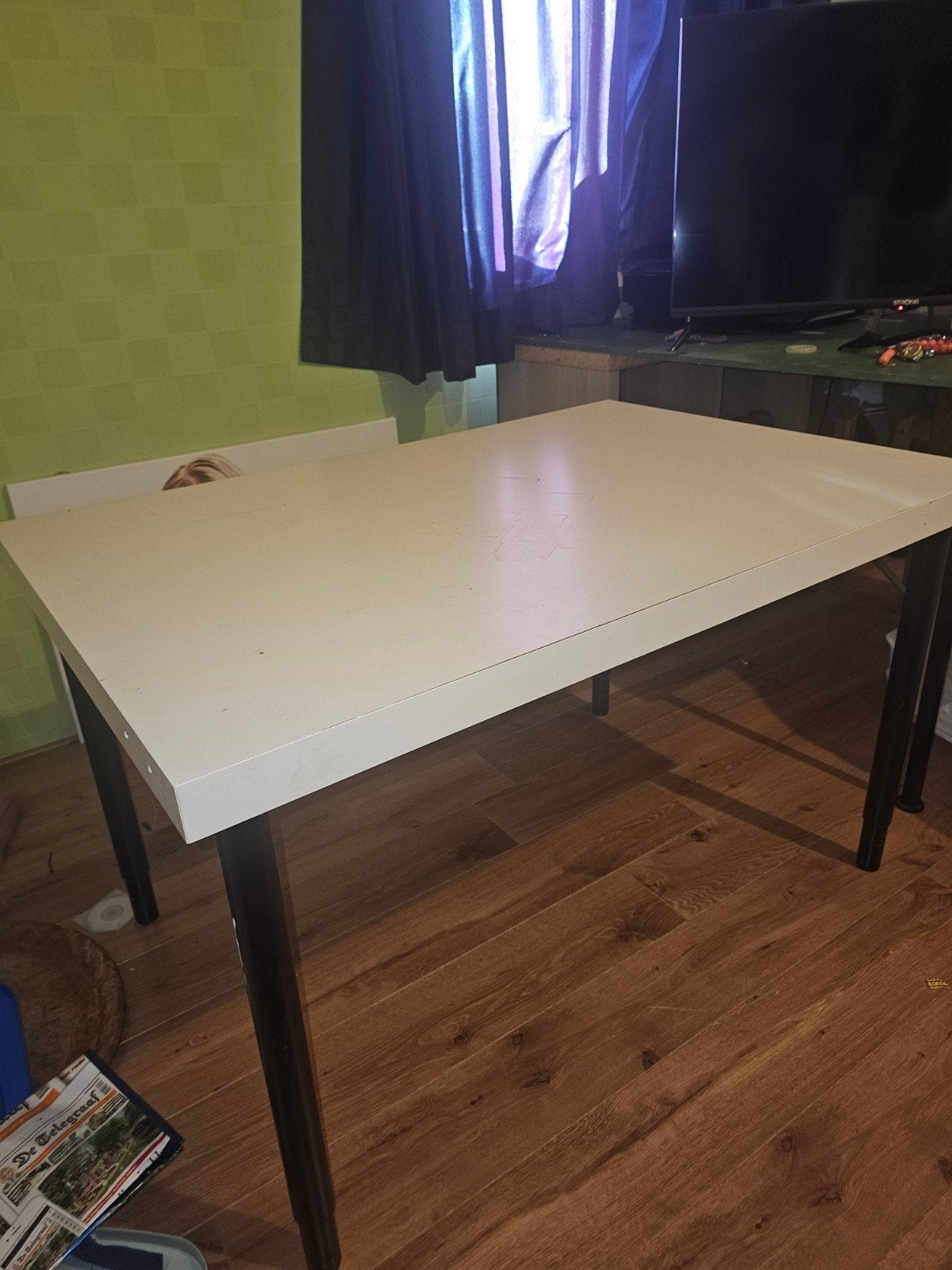 Bureau 100x80 cm - Opknapper, Ophalen, Gebruikt