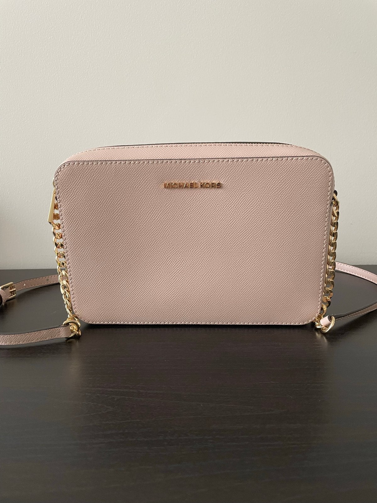 Michael Kors Schoudertasje, Ophalen of Verzenden, Zo goed als nieuw, Roze, Schoudertasje