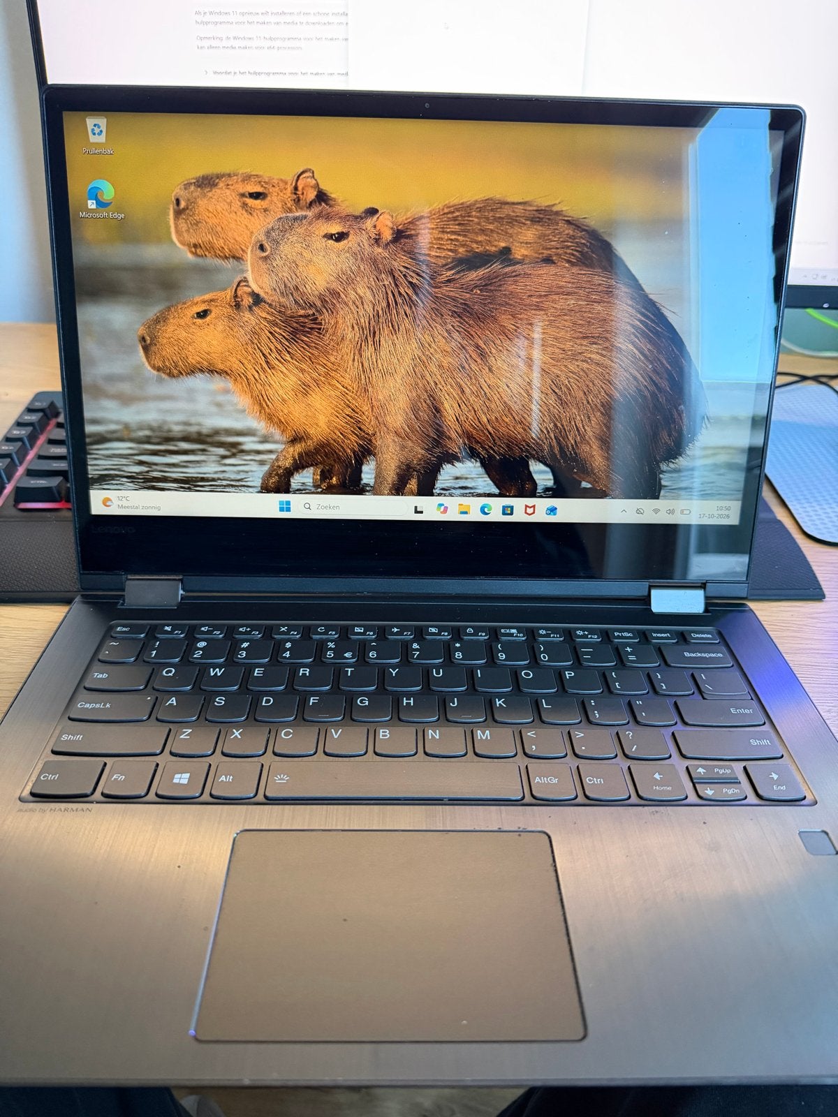 Lenovo Yoga i3 8e Gen 8GB RAM 128GB SSD 13 inch, Gebruikt, Met videokaart, 2 tot 3 Ghz, Qwerty