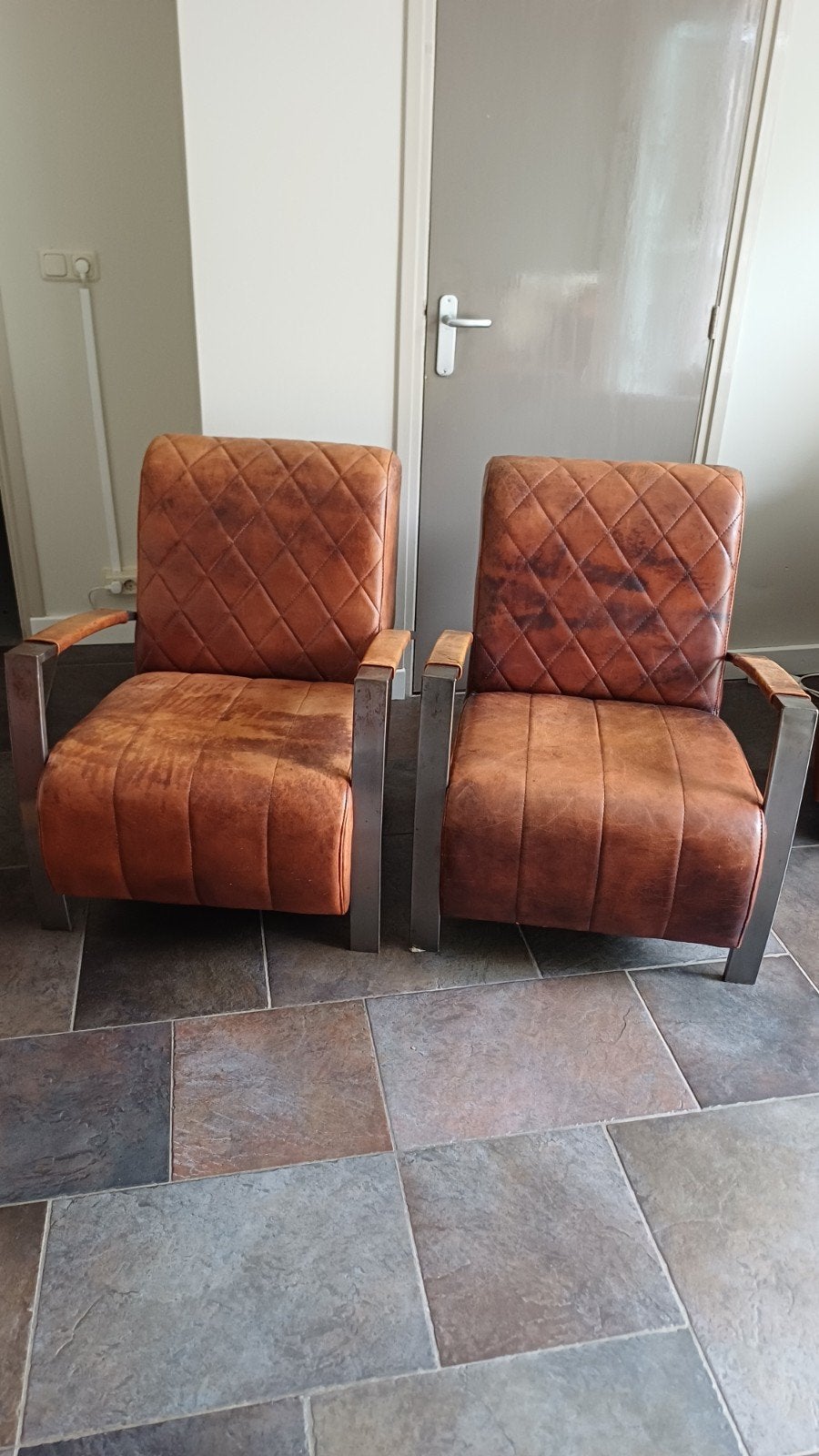 Set van 2 vintage cognac leren fauteuils met metalen frame, Huis en Inrichting, Stoelen, Ophalen, Twee, Bruin, Vintage, Industrieel