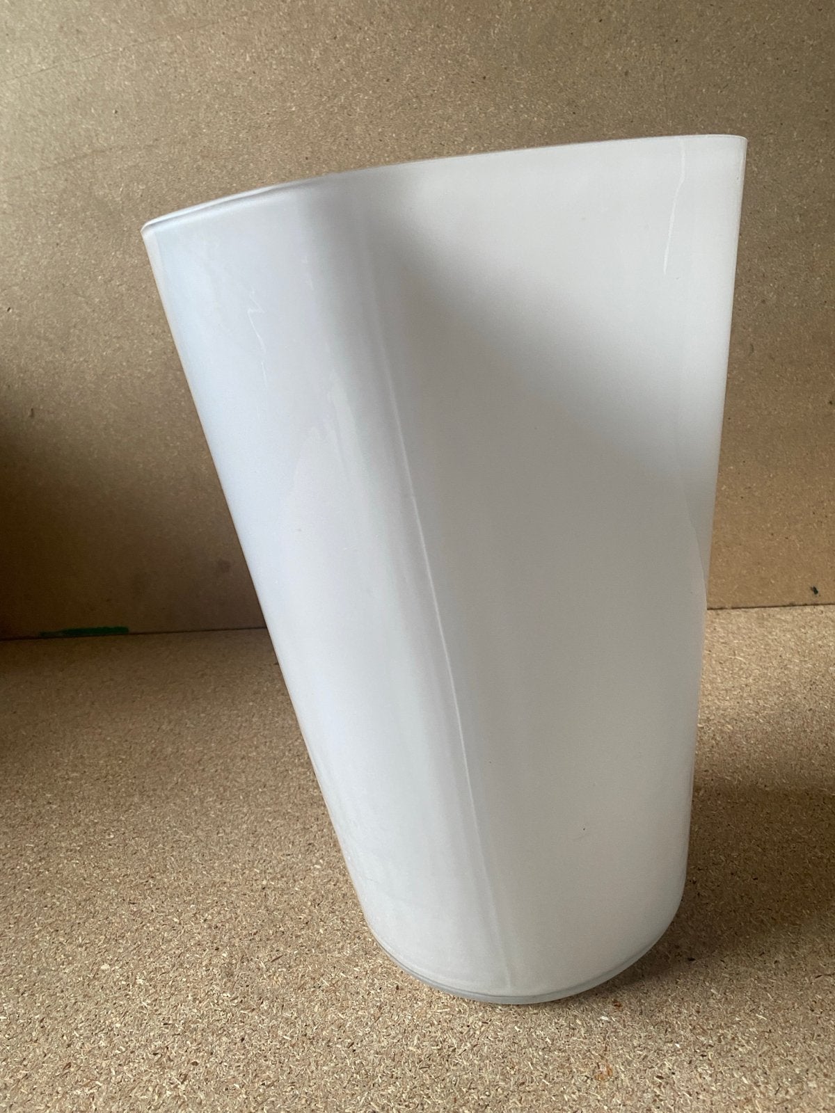 IKEA Rönas vaas, wit glas, modern design, Huis en Inrichting, Ophalen, Gebruikt, Wit, 34 cm
