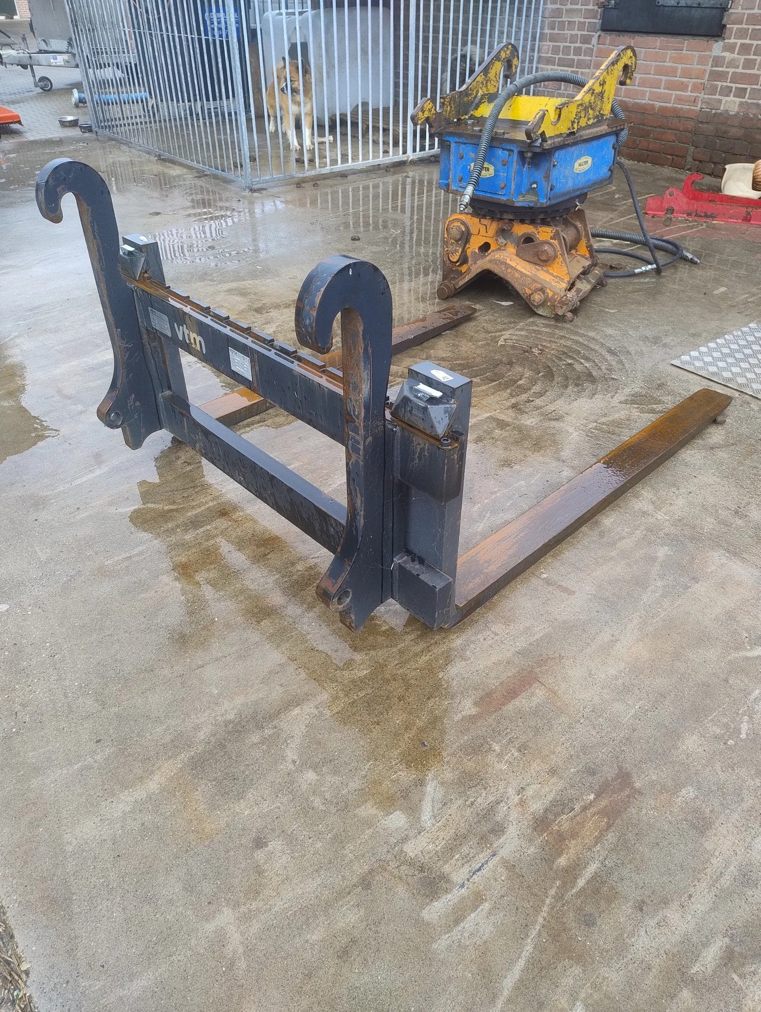 Vetter Jcb q-fit Palletvork, Jan Methorst, Janmethorst.deglind@gmail.com, Schoonderbekerweg 2
3794 NB  De Glind