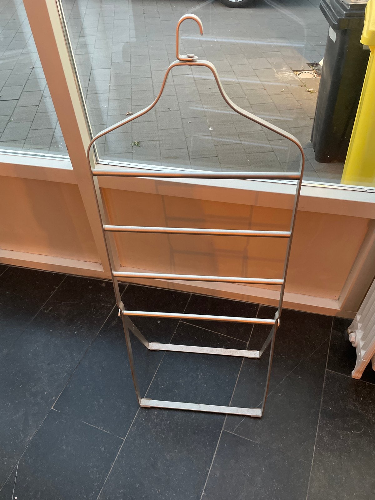 Metalen kledingrek / valet stand, Ophalen, Gebruikt, 100 tot 150 cm, Overige typen