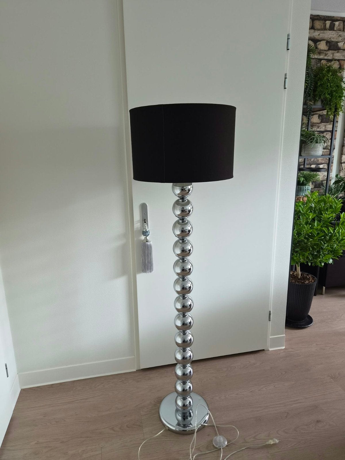 Luxe Lampenset – Vloerlamp + Tafel lamp – Zilver Chroom & Zw, Ophalen, Metaal, E27 (groot), Zo goed als nieuw