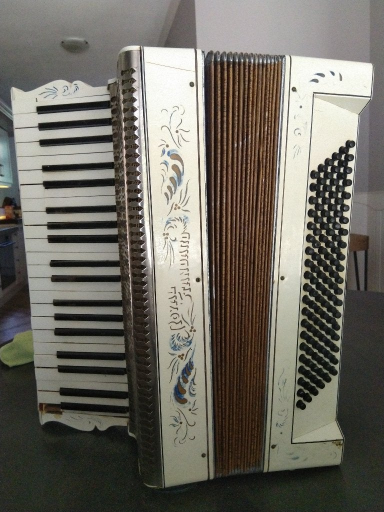 Accordeon, Gebruikt, Met riemen, Toetsaccordeon, 120-bas