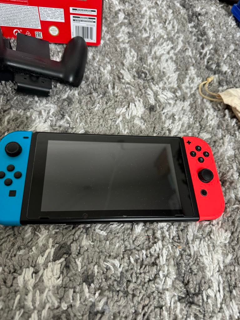 Nintendo Switch met nog originele doos, Spelcomputers en Games, Spelcomputers | Nintendo Switch, Ophalen of Verzenden, Zo goed als nieuw
