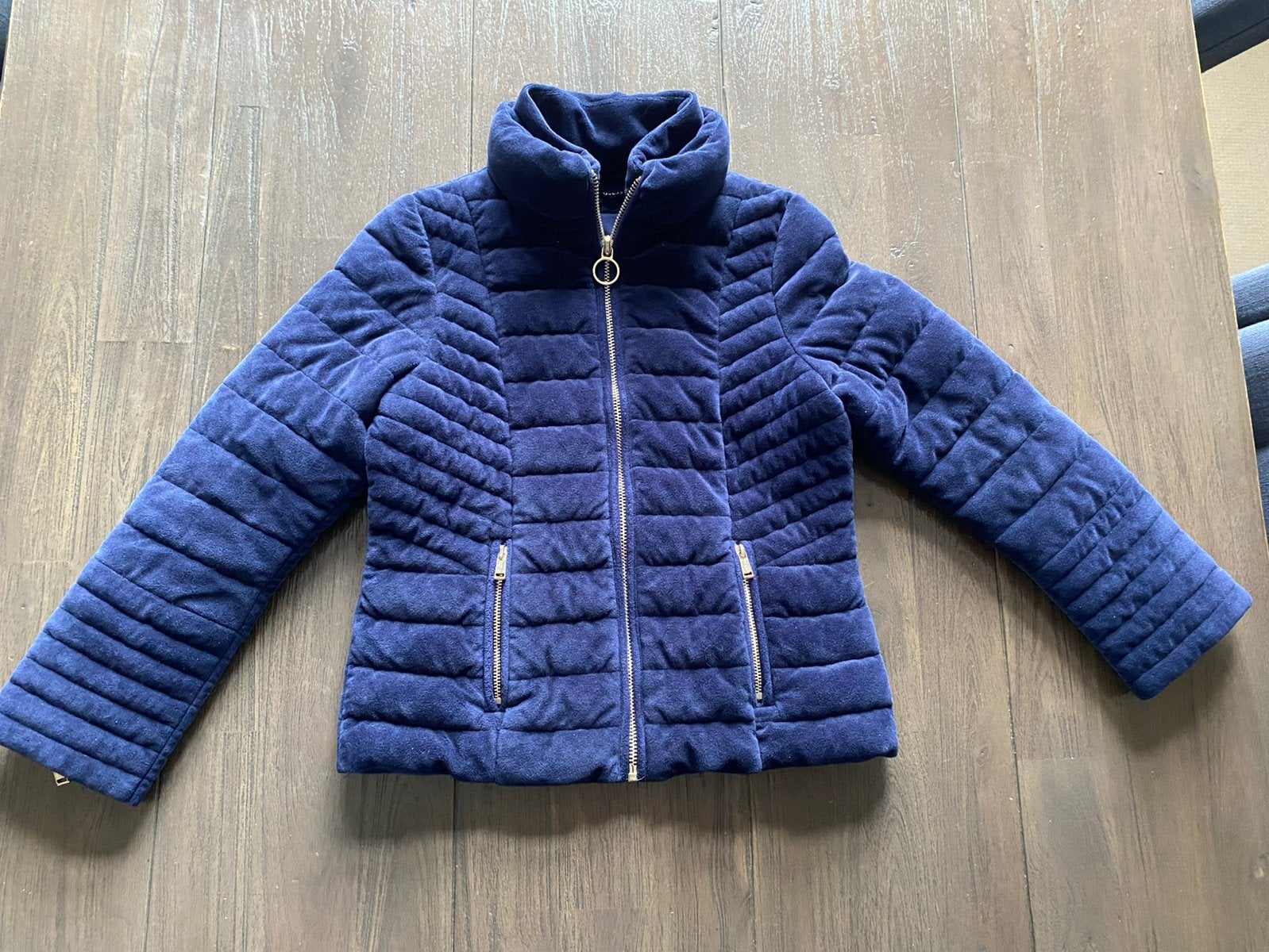 Guess super warme blauwe winterjas maat 128, Ophalen of Verzenden, Zo goed als nieuw, Meisje, Jas