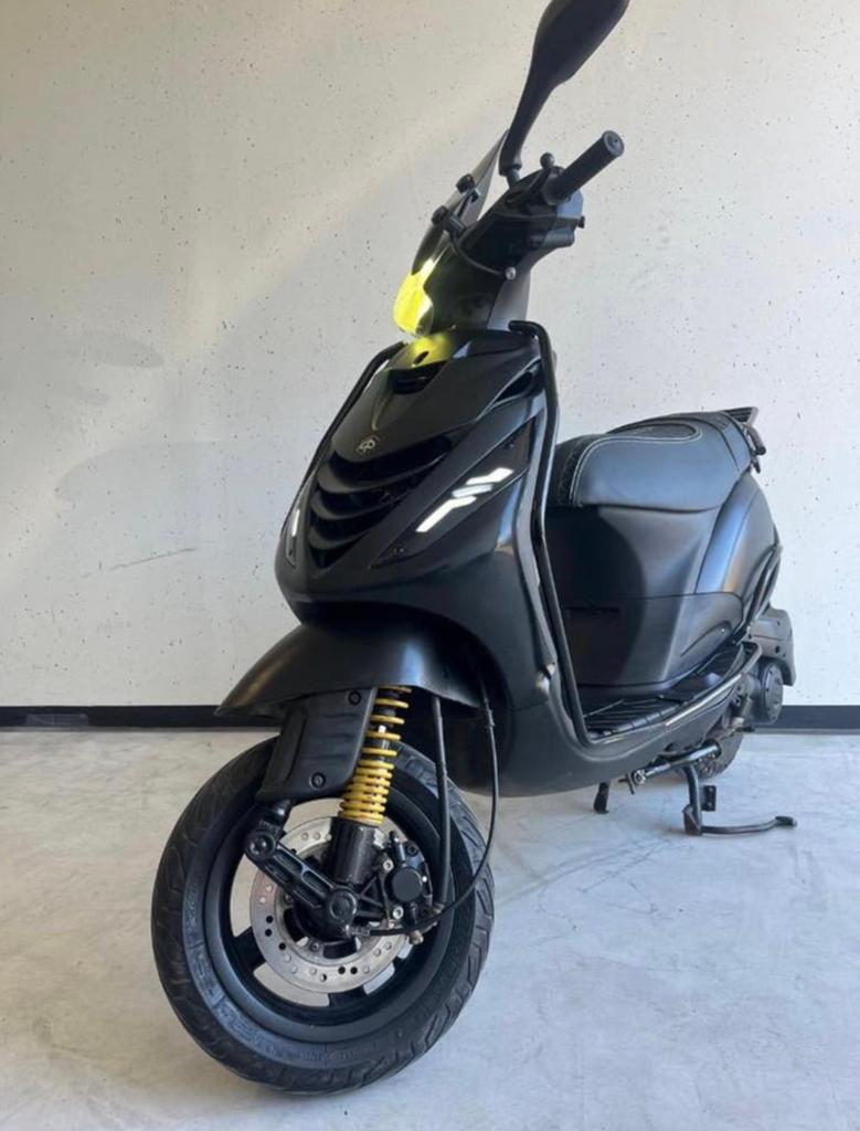 Piaggio Zip | Full Option | SP Vork | 2021 | Lage KM, Ophalen, Zo goed als nieuw, Overige typen, Piaggio