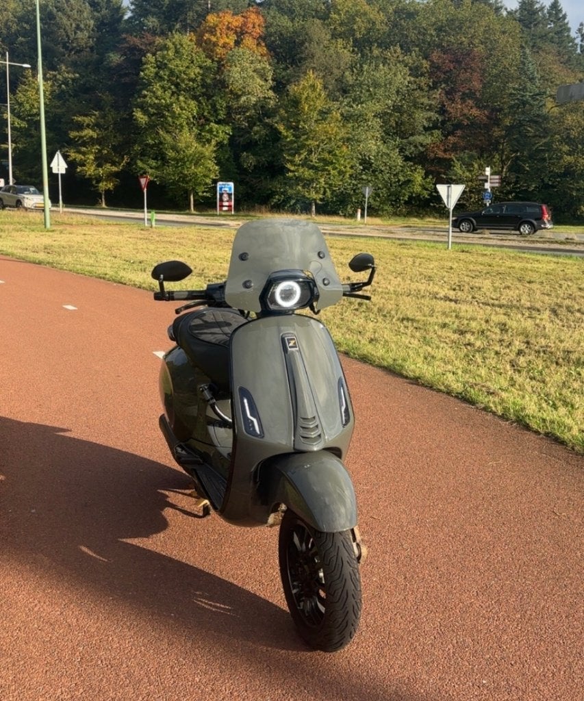 vespa sprint 80cc, Fietsen en Brommers, Scooters | Vespa, Maximaal 45 km/u, Vespa S, Ophalen of Verzenden, Zo goed als nieuw