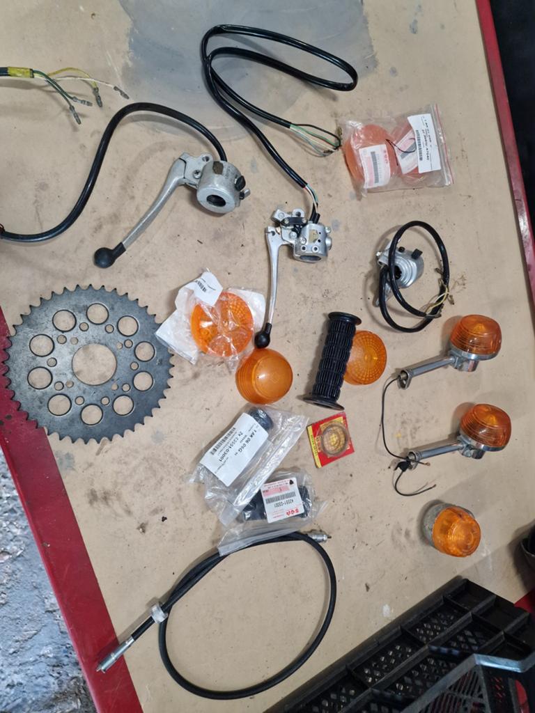 Suzuki RV50 en TS50 onderdelen, hoofdzakelijk NOS!, Fietsen en Brommers, Ophalen of Verzenden, Nieuw, Overige typen, Overige merken