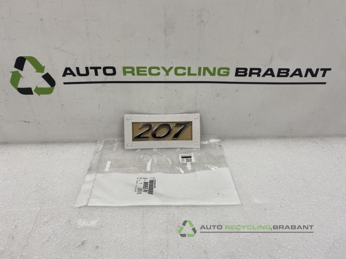 Embleem van een Peugeot 207, Auto-onderdelen, Gebruikt, -, -, Ophalen of Verzenden