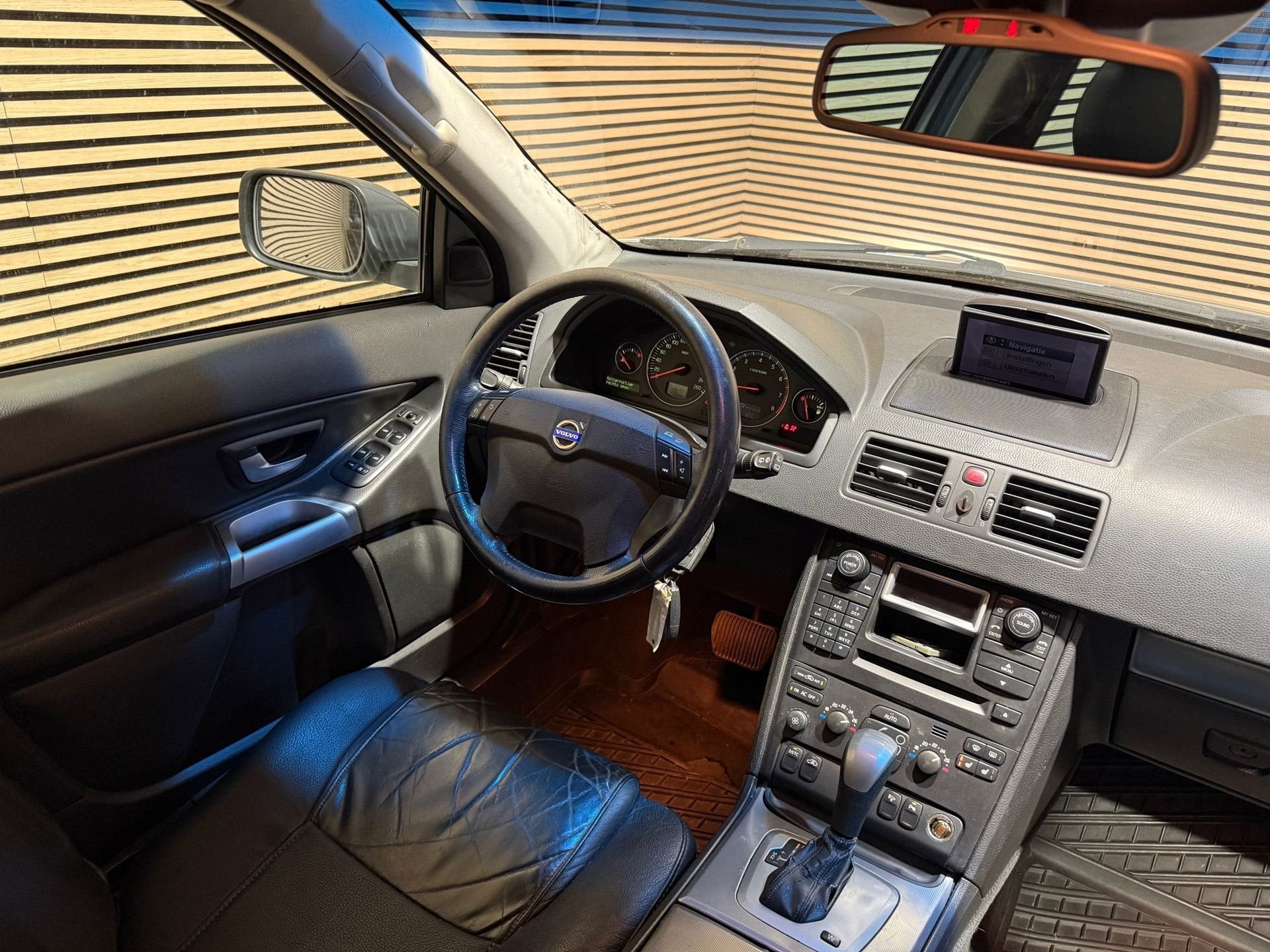 Volvo XC90 2.9 T6 Kinetic | Automaat | Trekhaak | Airco | Cr, Auto's, Volvo, Gebruikt, 138 €/maand, 2922 cc, Leder