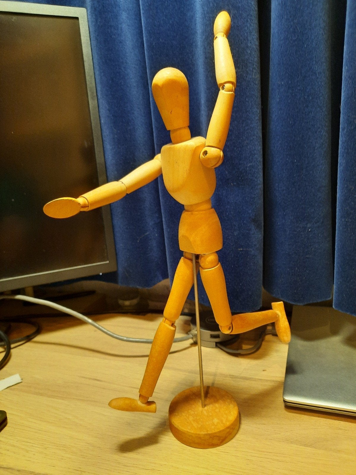 Houten tekenpop - Verstelbaar model voor kunstenaars, Hobby en Vrije tijd, Tekenen, Ophalen of Verzenden, Gebruikt, Overige typen