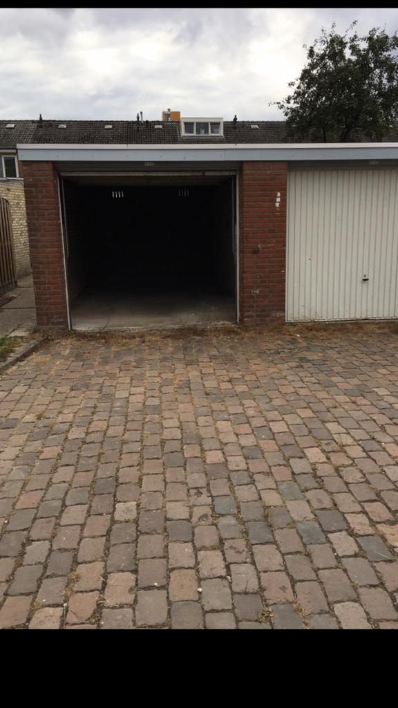 Garagebox te huur winterjanstraat Eindhoven.