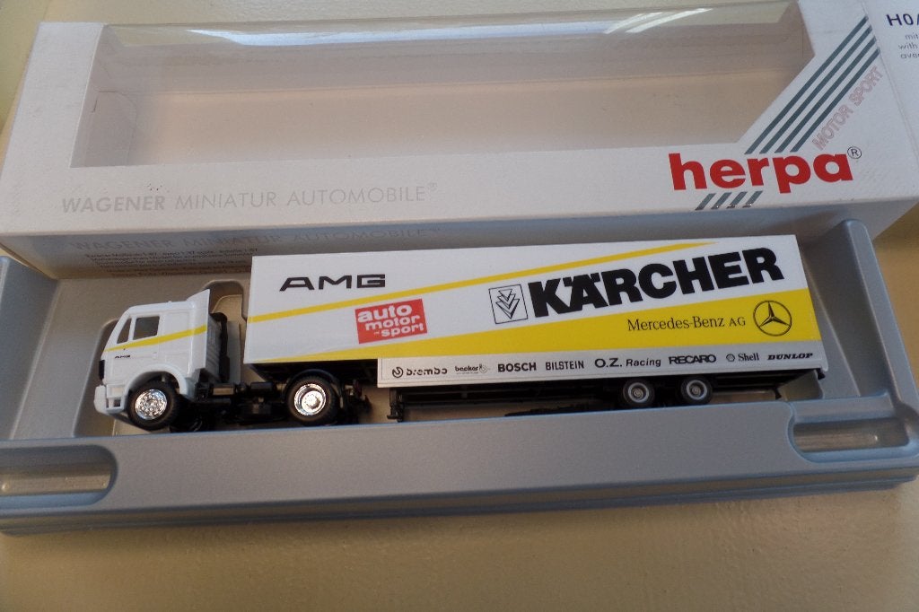 Mercedes trekker / oplegger Karcher (Herpa), Verzenden, Nieuw, Bus of Vrachtwagen, Herpa
