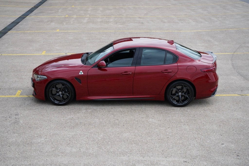 Alfa Romeo Giulia 2.9 V6 Quadrifoglio Manual, Auto's, Alfa Romeo, Bedrijf, Te koop, Giulia, ABS, Achteruitrijcamera, Airbags, Airconditioning