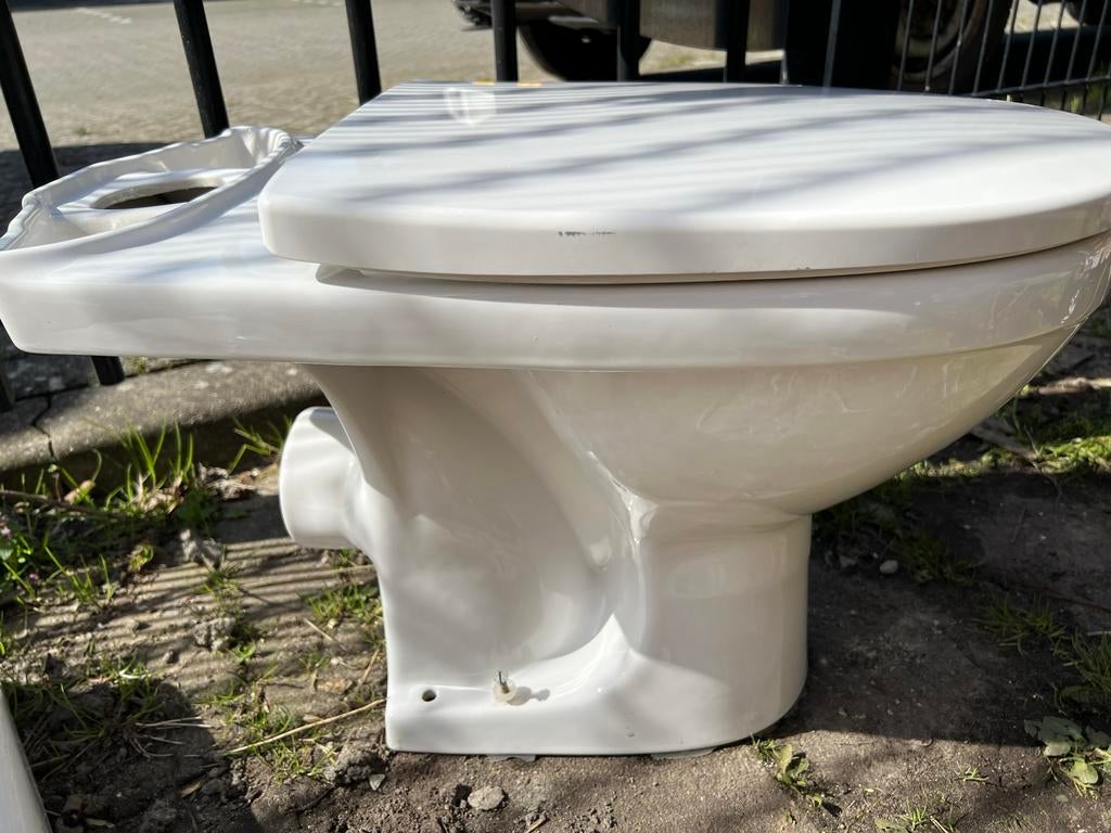 Witte Sphinx toiletpot met deksel, Ophalen of Verzenden, Gebruikt, Toilet