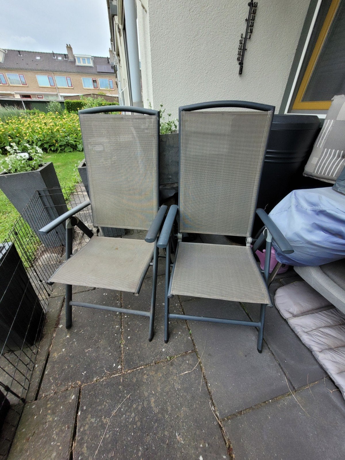 1 nette en 1 goed gebruikte inklapbare tuinstoelen, Ophalen, Gebruikt, Aluminium