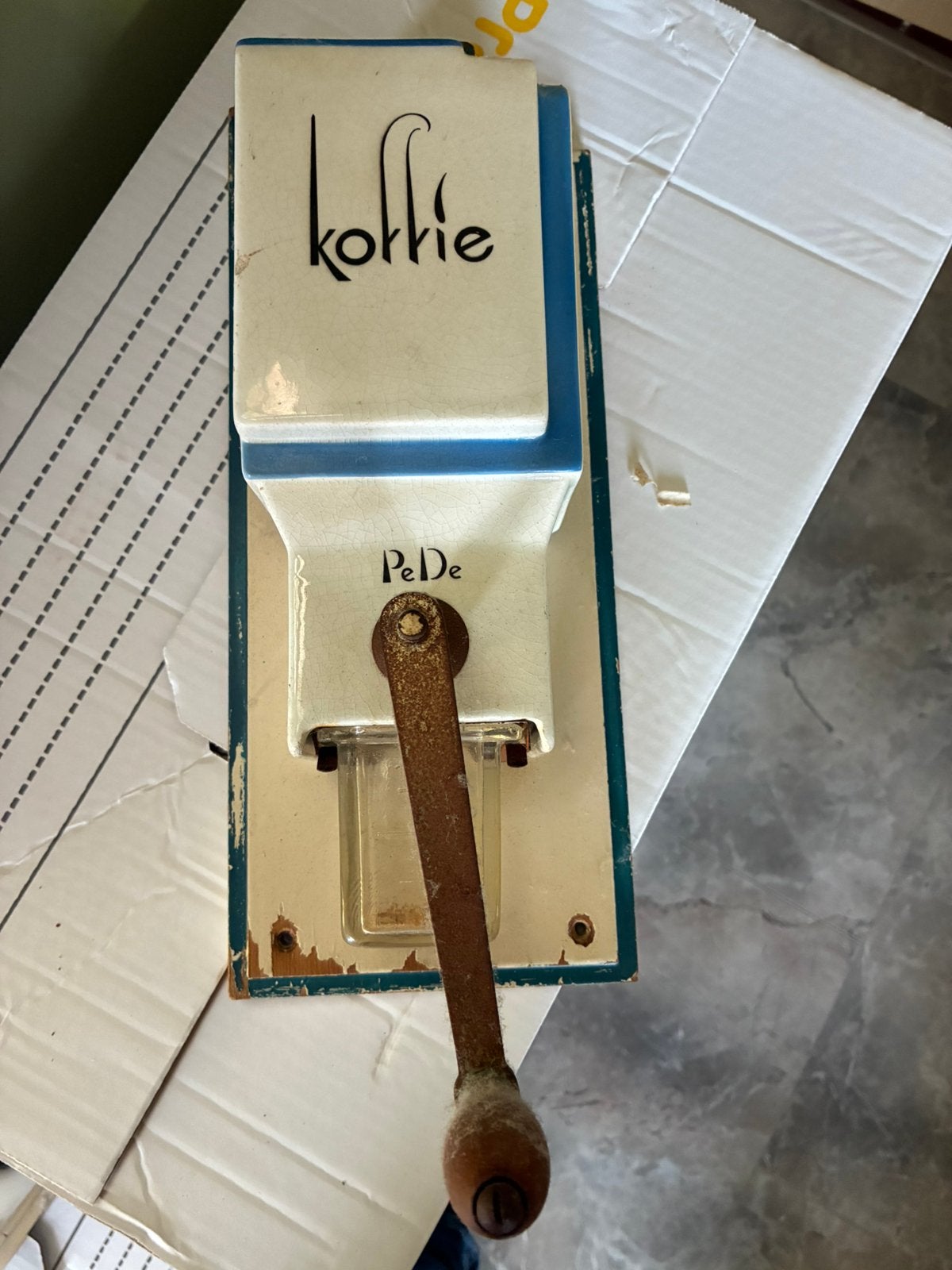 Ouderwetse koffie molen, Ophalen of Verzenden, Zo goed als nieuw