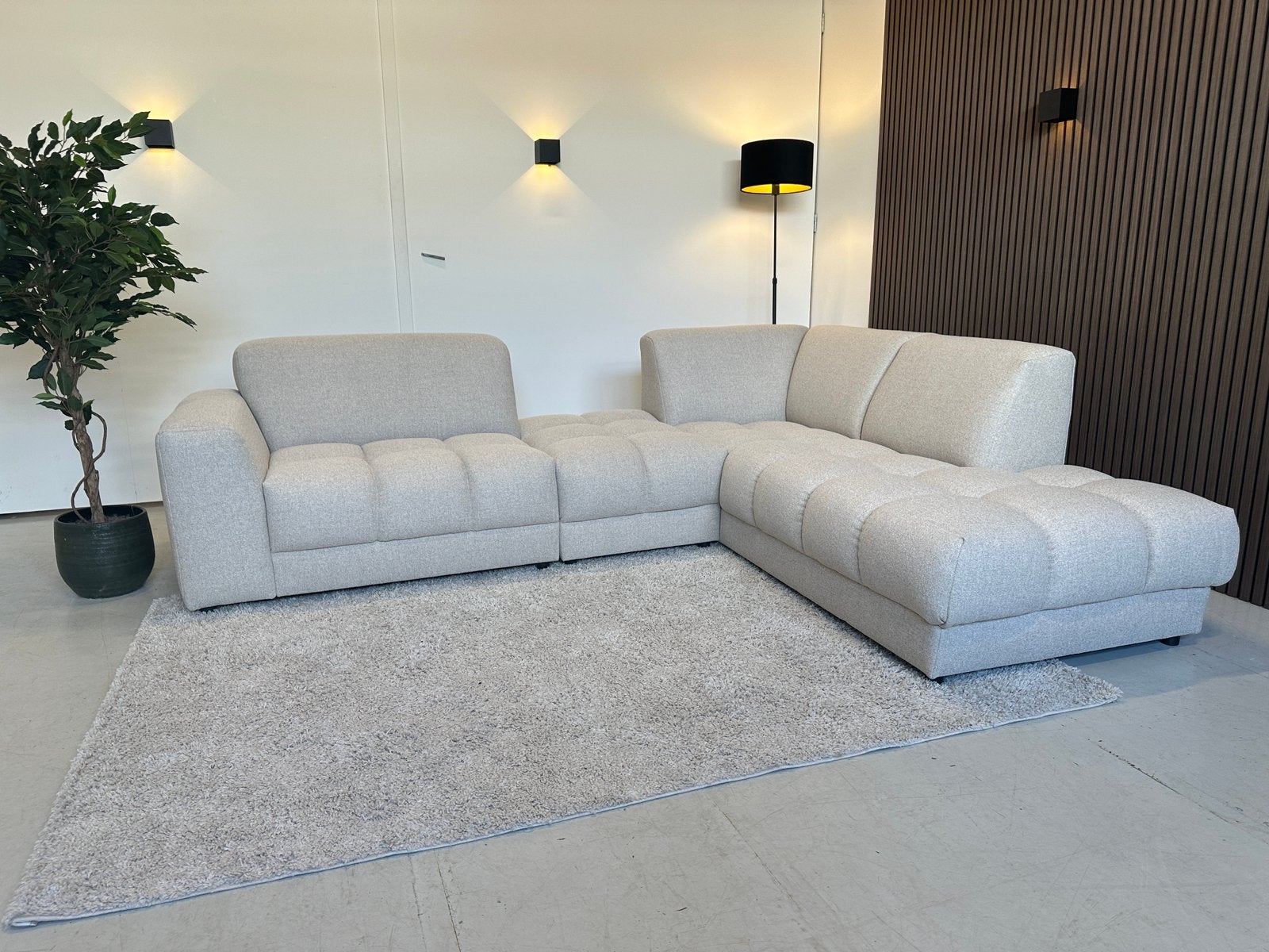 Hoekbank Fermo beige 273 × 216 cm | Samplemodel