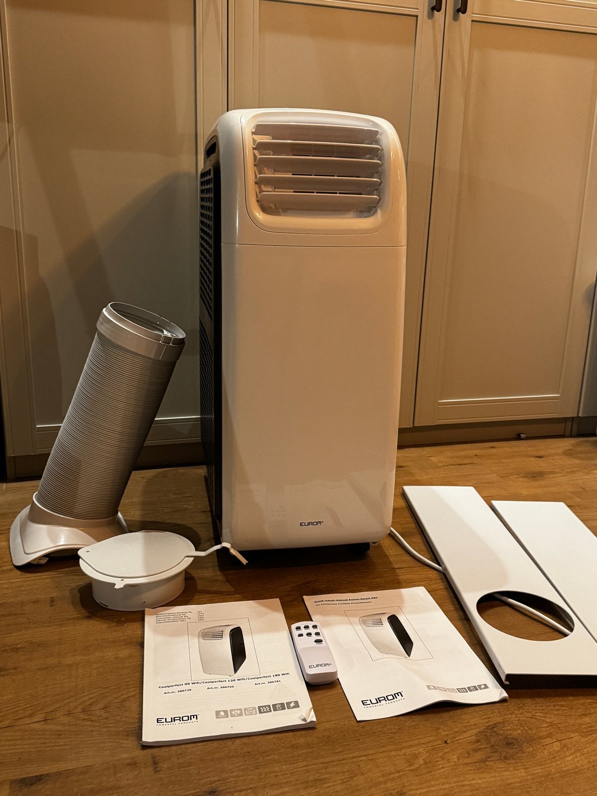 Eurom Coolperfect 180 WiFi Mobiele Airco - Koelen & Verwarme, Ophalen, 3 snelheden of meer, Zo goed als nieuw, Koelen en Ontvochtigen