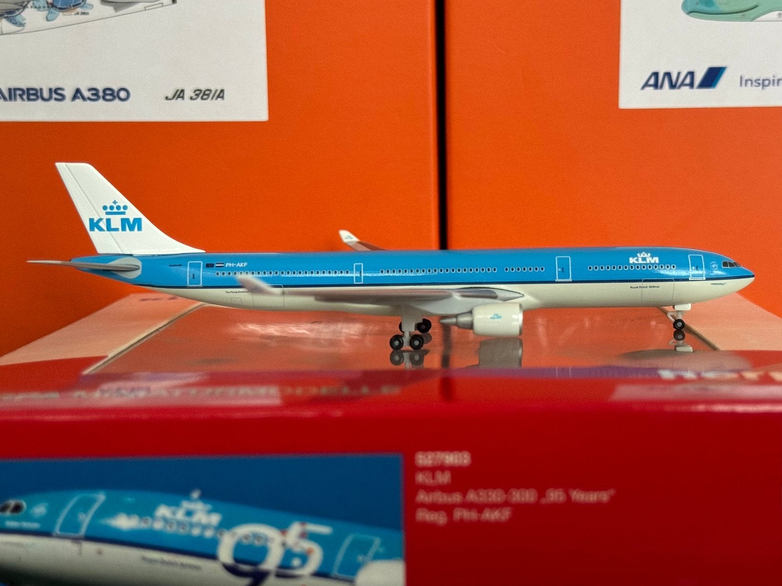 Herpa Wings 1/500 modellen, Ophalen of Verzenden, Zo goed als nieuw, Schaalmodel