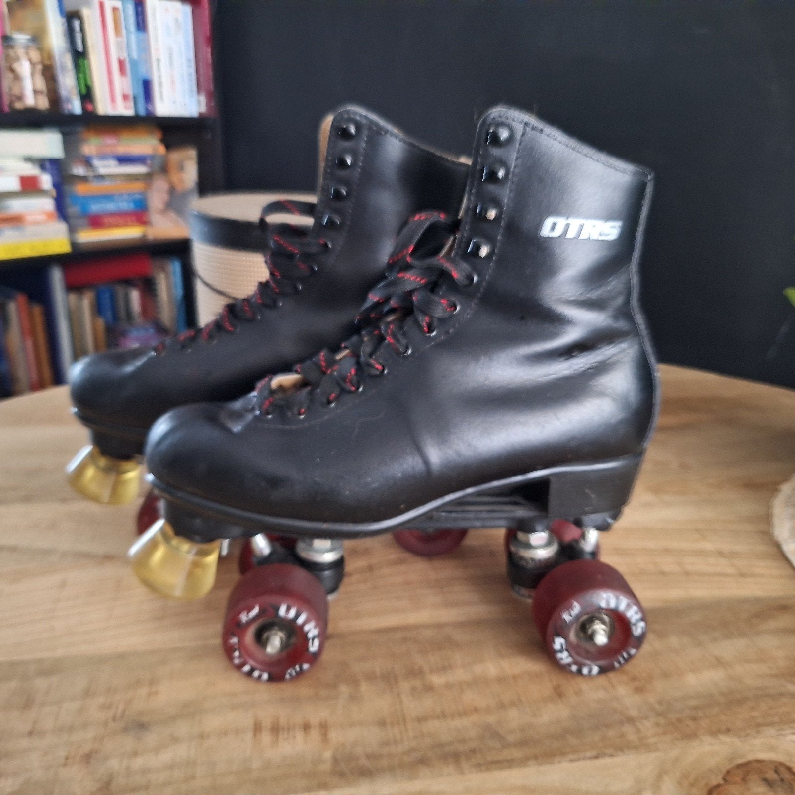 Proffesionele leren rolschaatsen mt 41, Sport en Fitness, Ophalen of Verzenden, Overige typen
