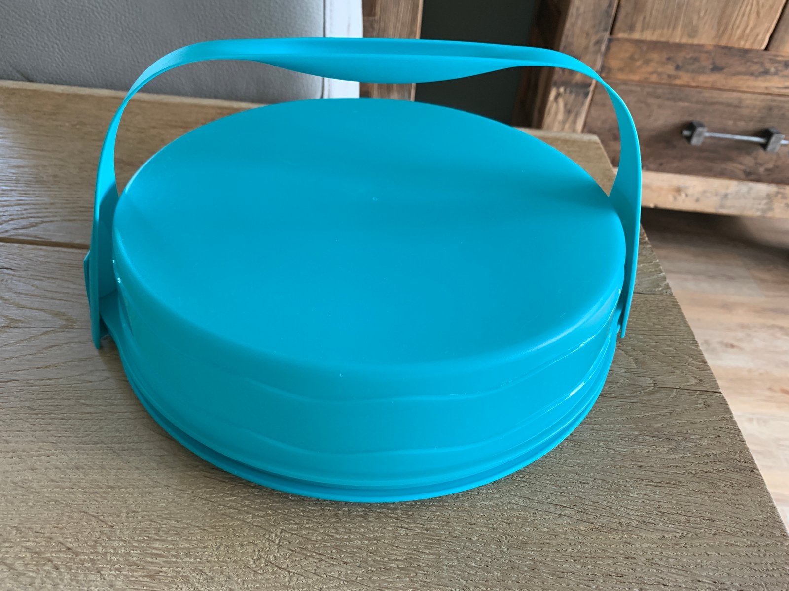 Tupperware trendy taartdoos met handvat blauw, Huis en Inrichting, Gebruikt, Blauw, Ophalen of Verzenden, 3500 ml