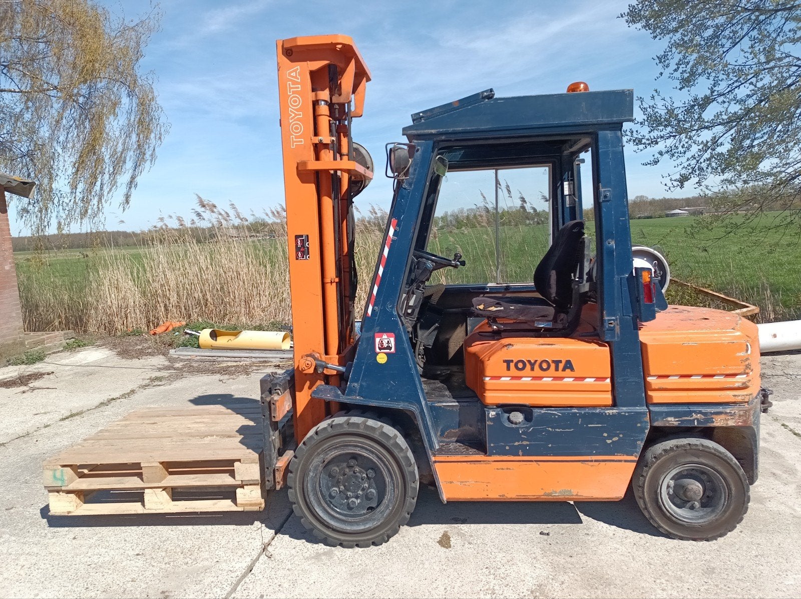TOYOTA 3T LPG Triplomast 6oocm i.z.g.st.  weinig uren !!!!!, Tuin en Terras, Hakselaars, Ophalen