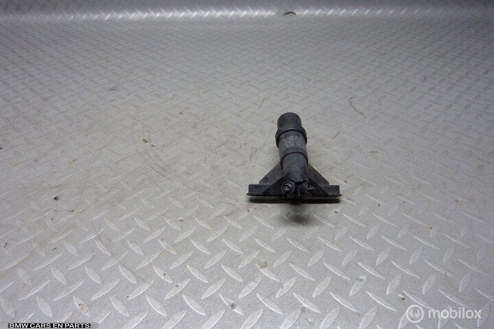 Koplampsproeier BMW 5-serie E60 e61 links, Gebruikt, Ophalen of Verzenden, BMW