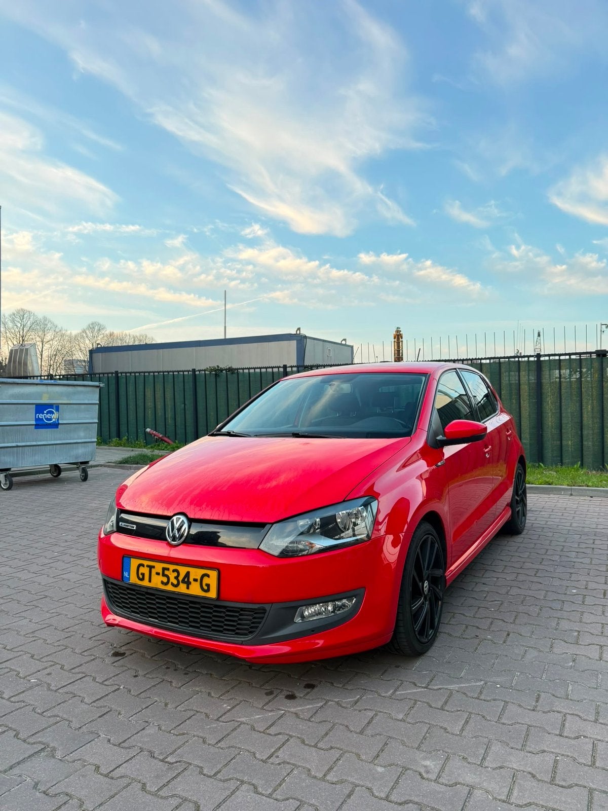 Volkswagen Polo 1.0 TSI 70KW 3D Bluemotion 2015 Rood, Auto's, Voorwielaandrijving, 40 €/maand, 1011 kg, 95 pk