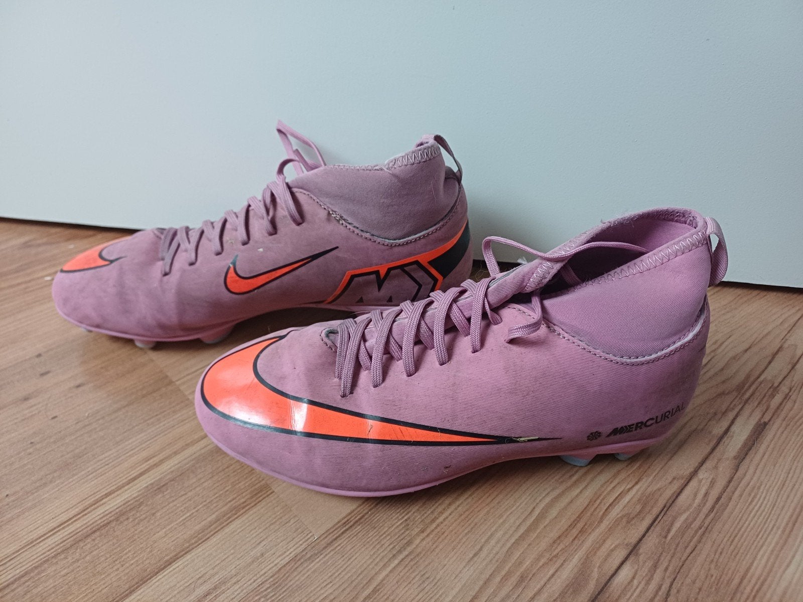 voetbalschoenen nike maat 36,5, Sport en Fitness, Maat XS of kleiner, Ophalen of Verzenden, Gebruikt, Schoenen
