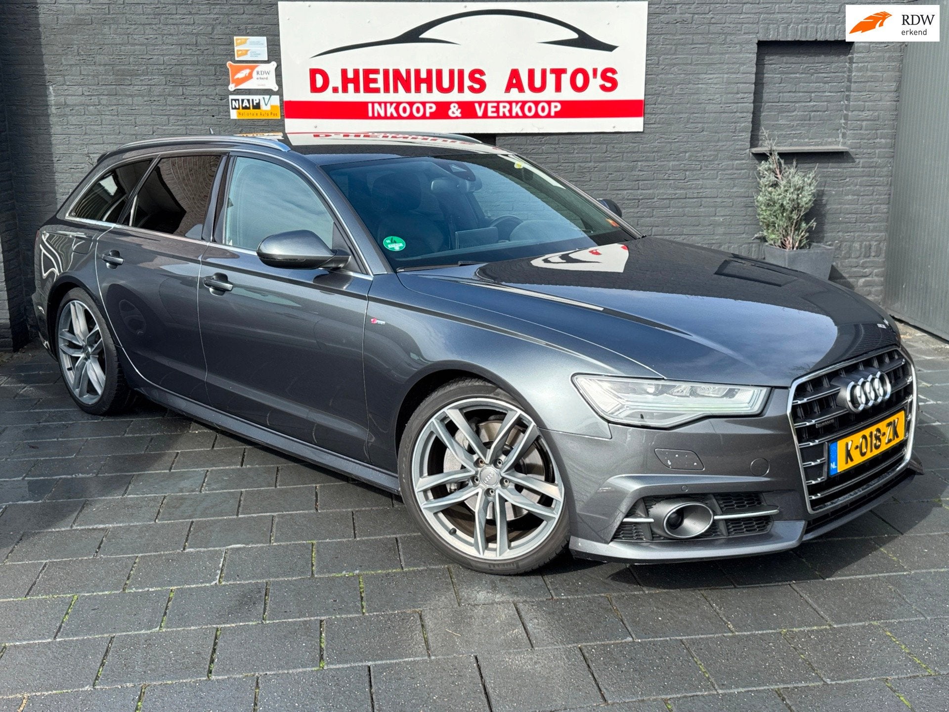 Audi A6 Avant 3.0 TDI quattro S-LINE *EXPORT E.U.*, Auto's, Audi, Automaat, Gebruikt, Leder en Stof, 226 €/maand