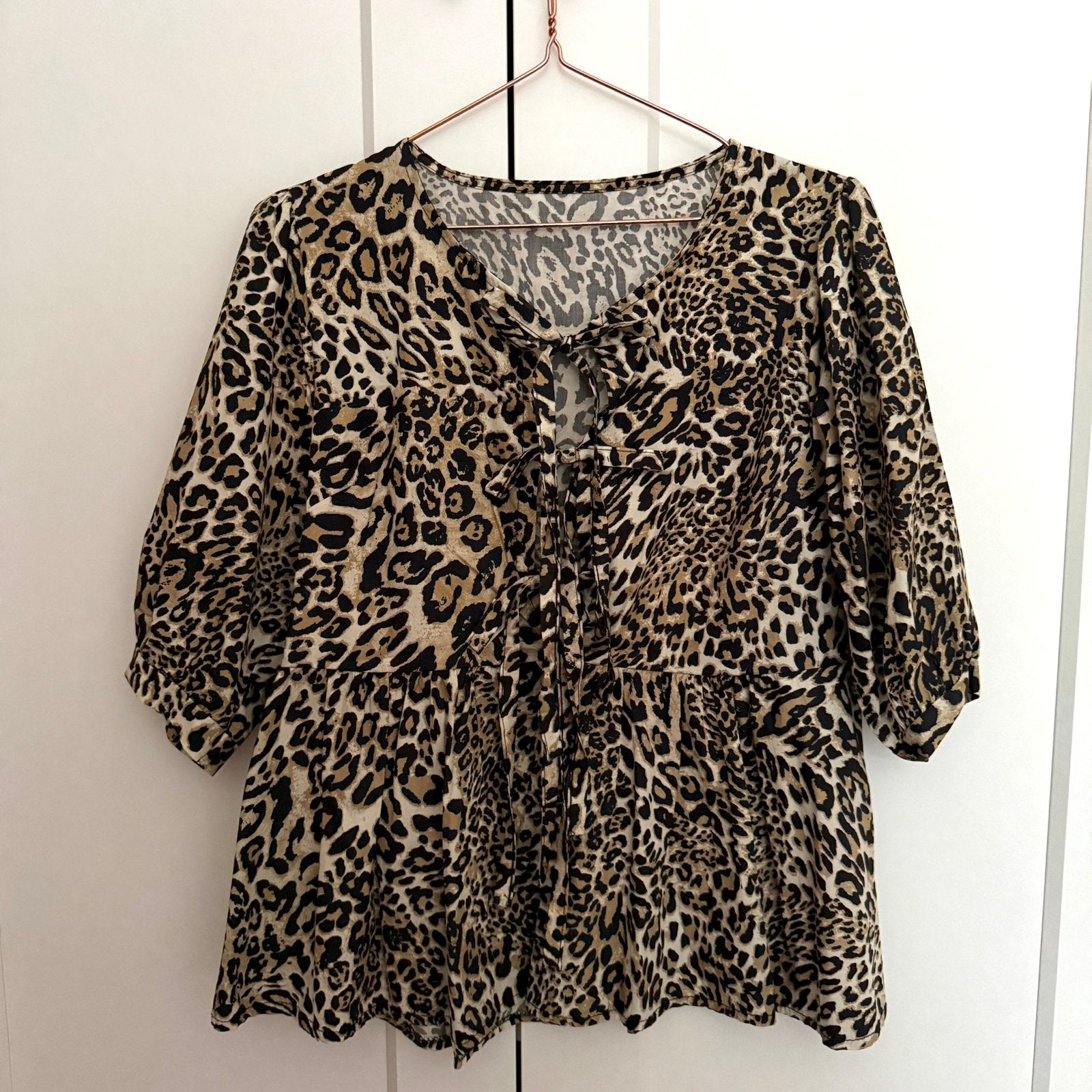 Panterprint blouse - topje, Kleding | Dames, Tops, Ophalen of Verzenden, Nieuw, Bruin, Korte mouw