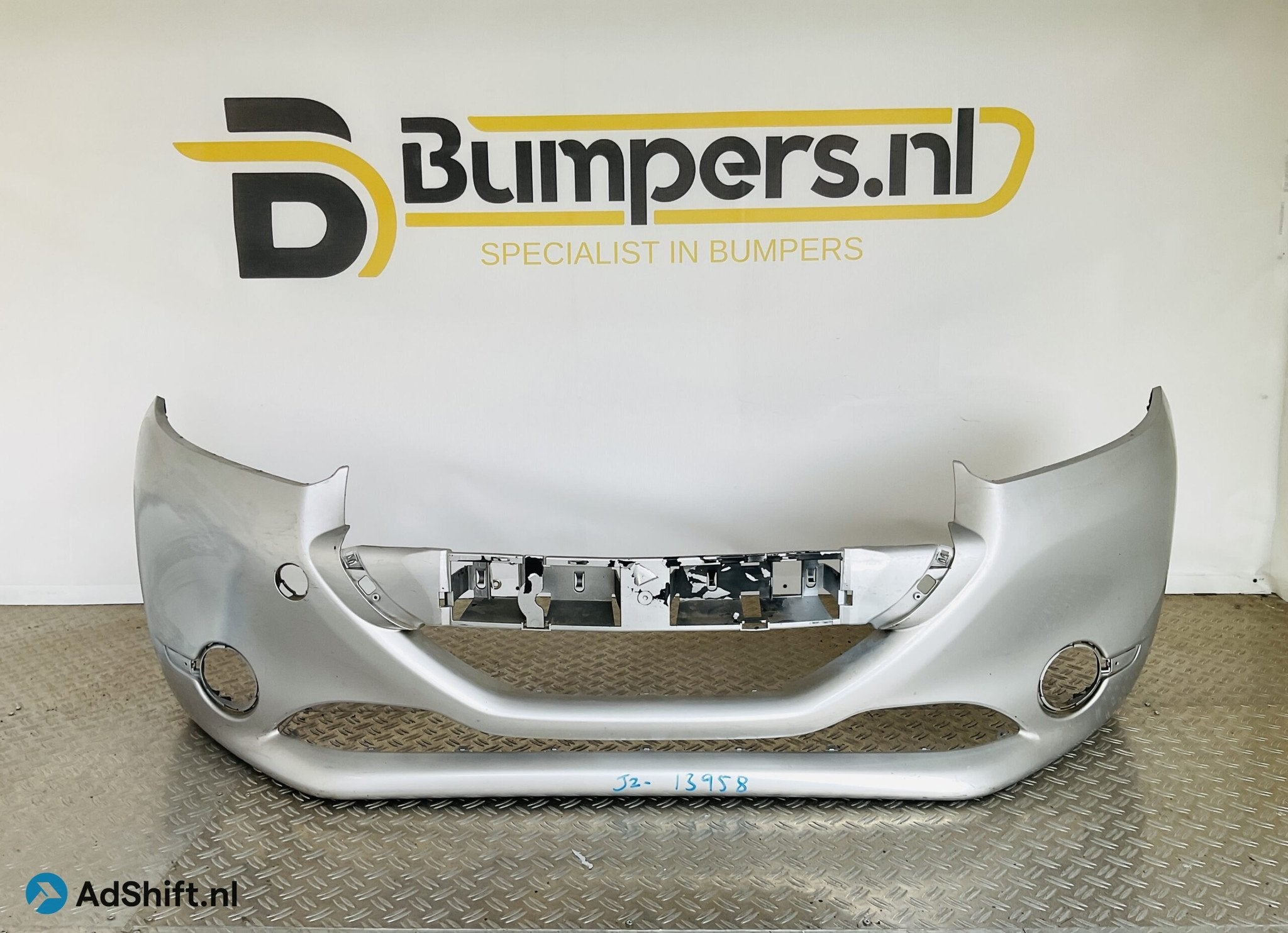 Bumper Peugeot 208 12-16 967279447700 Voorbumper 2-J2-13958z, Auto-onderdelen, Carrosserie en Plaatwerk, Bumper