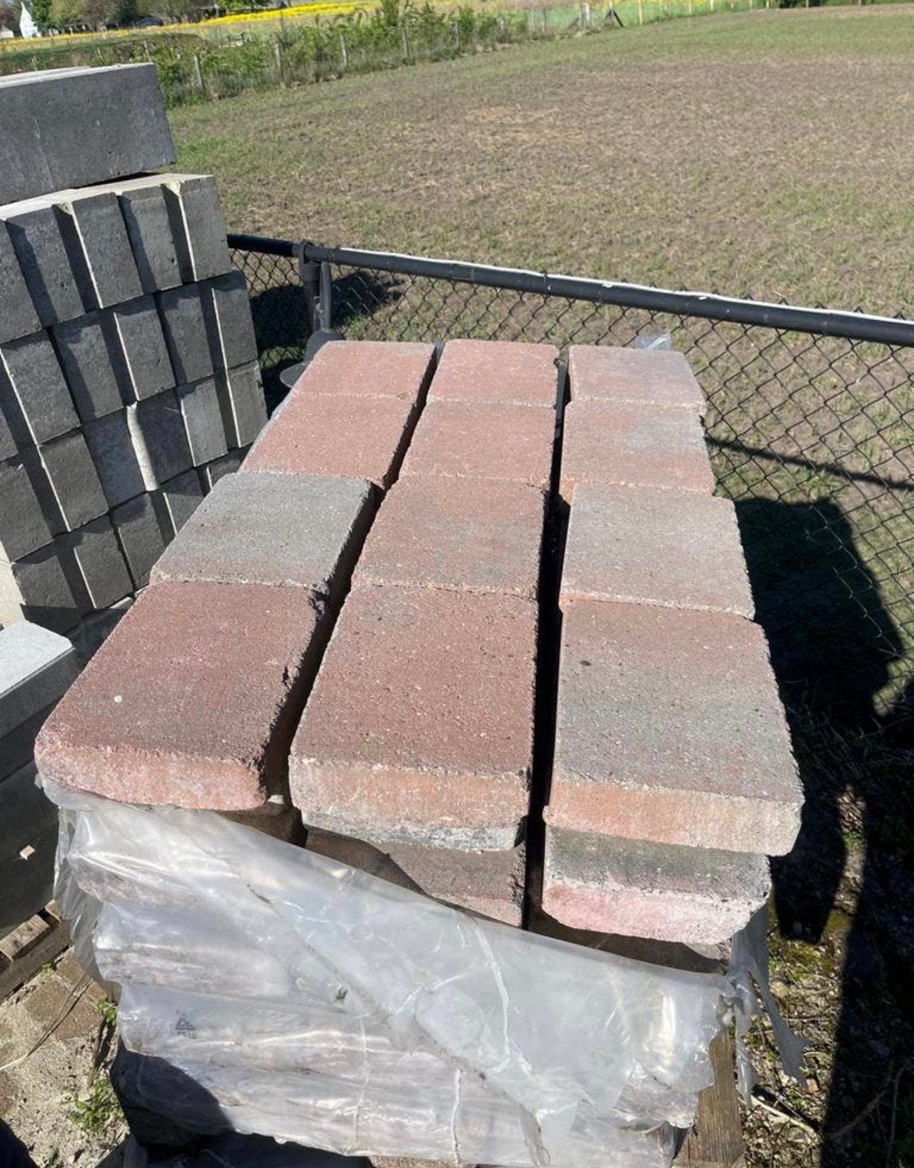 Betontegels 21x28x6 cm rood genuanceerd, Tuin en Terras, Tegels en Klinkers, Ophalen of Verzenden, Zo goed als nieuw