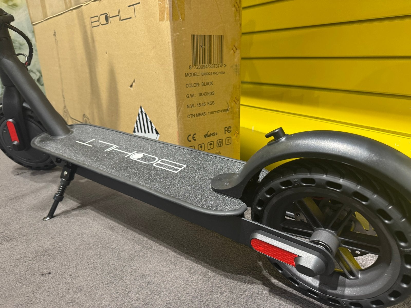 BOHLT E-step (E-scooter) - nieuw, Fietsen en Brommers, Steps, Ophalen of Verzenden, Nieuw, Elektrische step (E-scooter)