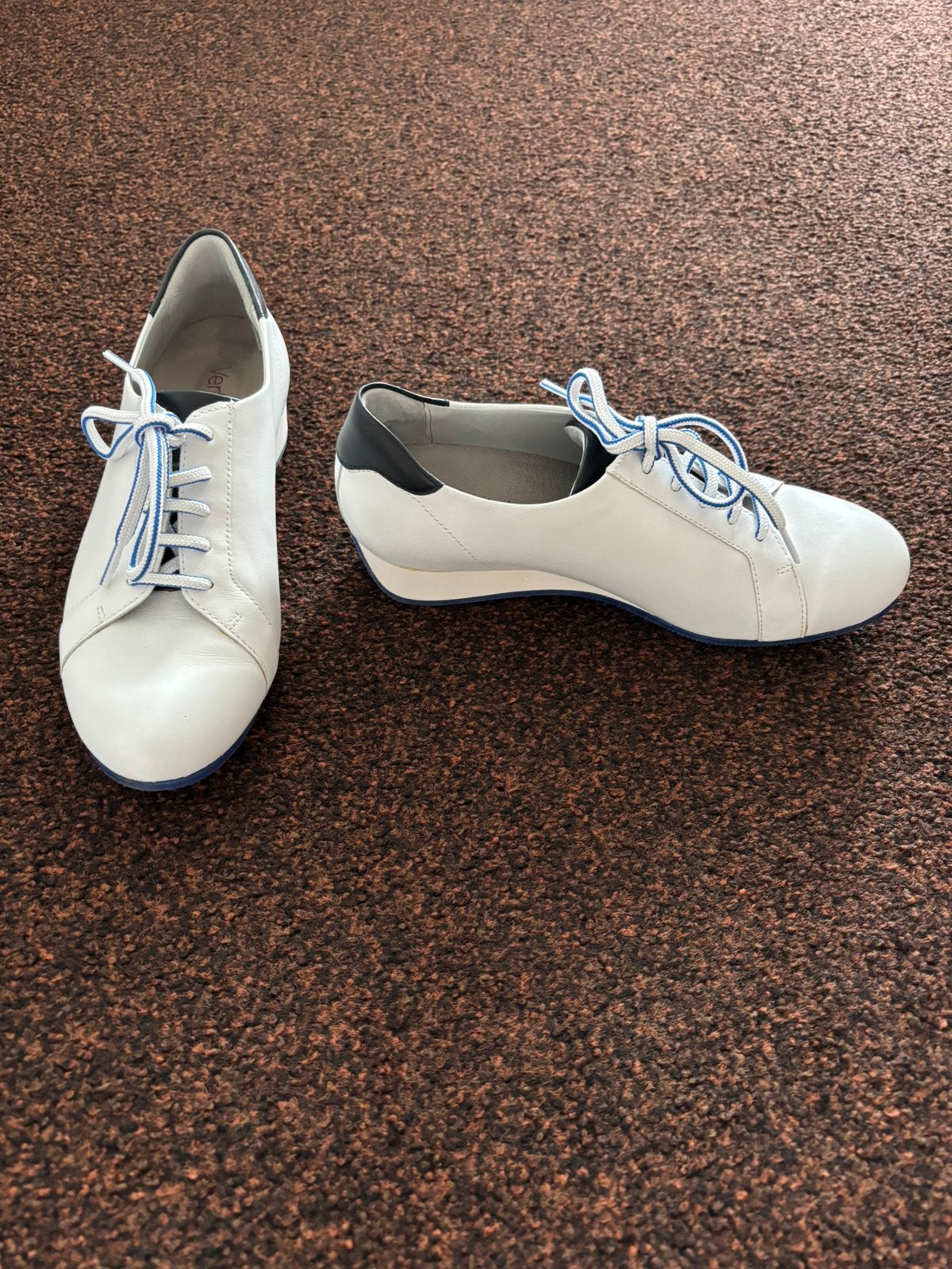 NIEUW: Verhulst leer wandel schoenen/sneakers Mt. 37,5 - €10, Ophalen of Verzenden, Nieuw, Wit, Sneakers of Gympen