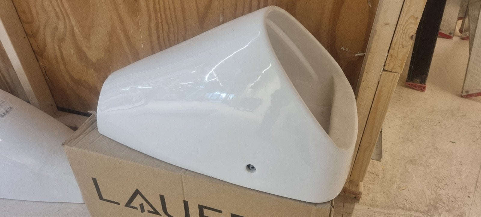 urinoir merk Laufen.Nieuw!! wc, toilet, Ophalen, Nieuw