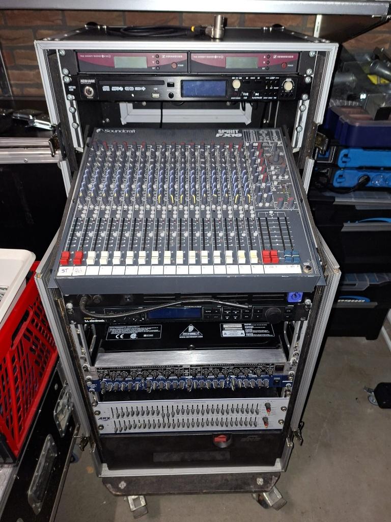 Soundcraft Spirit FX16. Met roland EQ., Ophalen, Gebruikt, 10 tot 20 kanalen, Microfooningang