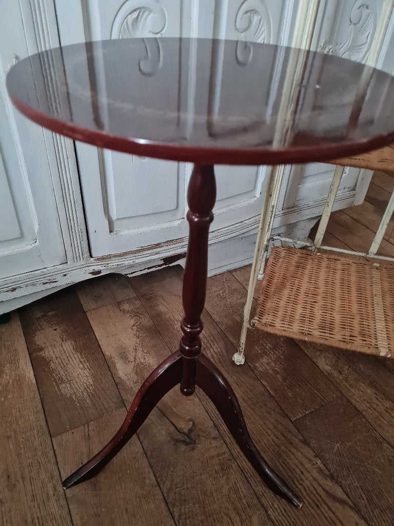 Vintage wijntafeltje