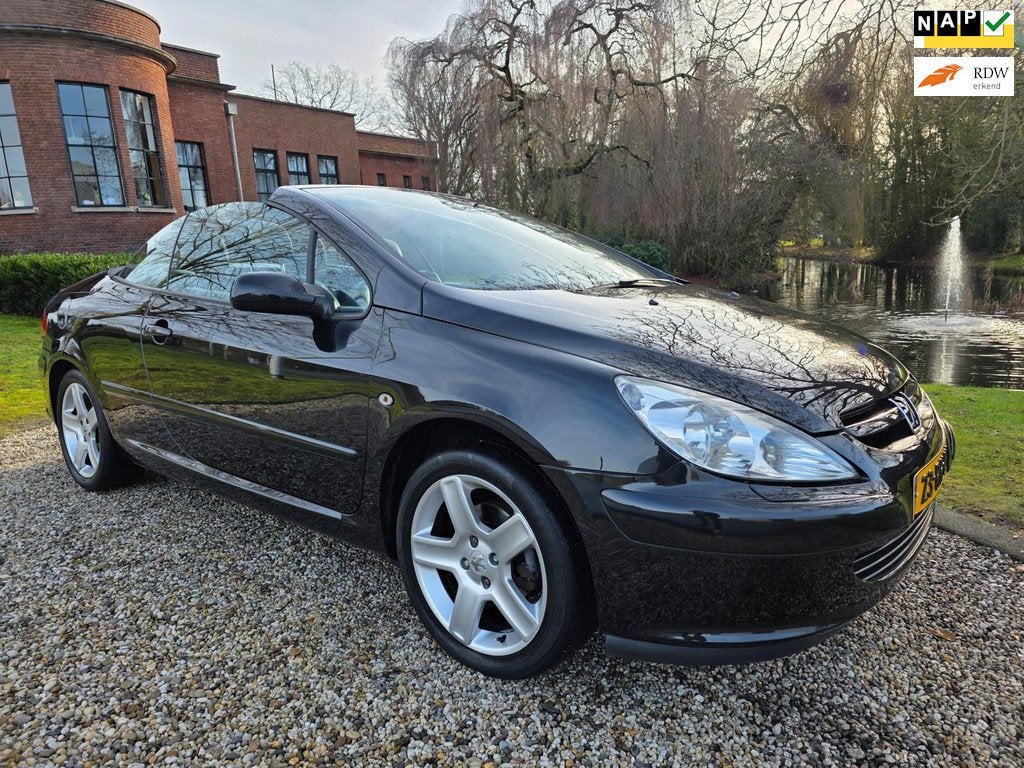 Peugeot 307 CC 2.0-16V AUTOMAAT/airco/CRUISE, Auto's, Gebruikt, 4 cilinders, Cabriolet, 4 stoelen