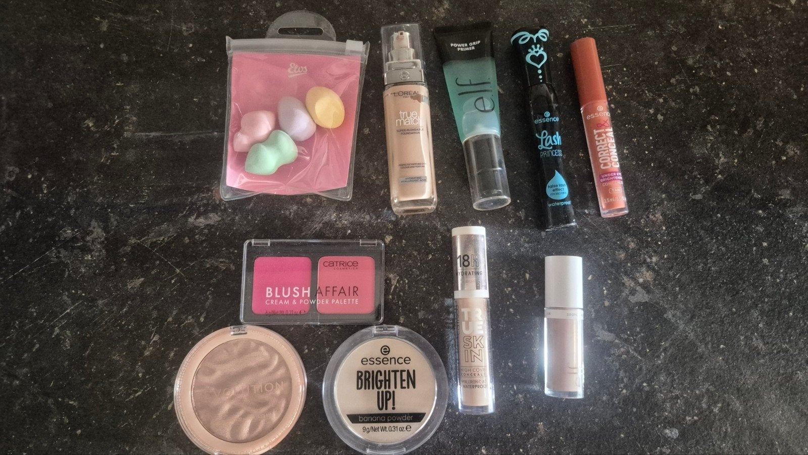 Make-up set: foundation, concealer, blush, poeder & meer, Lippen, Ophalen of Verzenden, Zo goed als nieuw, Make-up