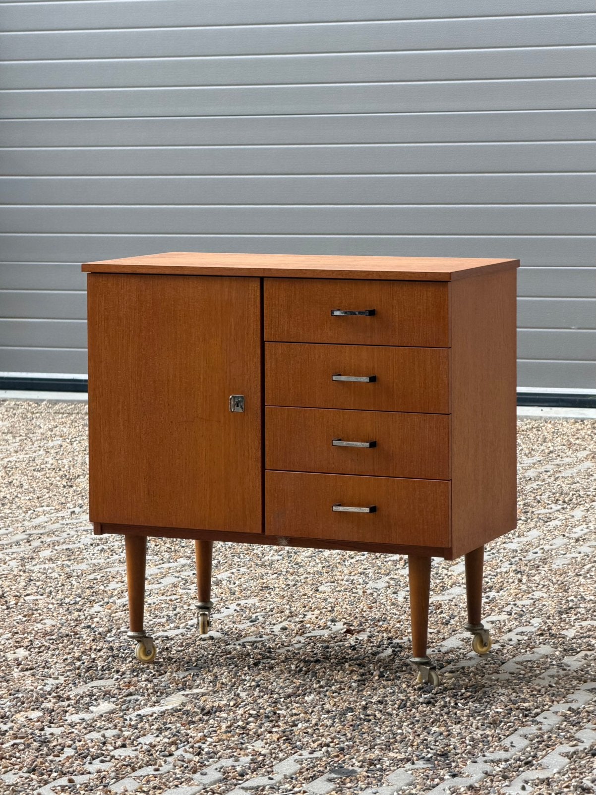 Vintage Mid Century houten ladekast op wielen, Ophalen, Gebruikt, 50 tot 100 cm, 3 of 4 laden