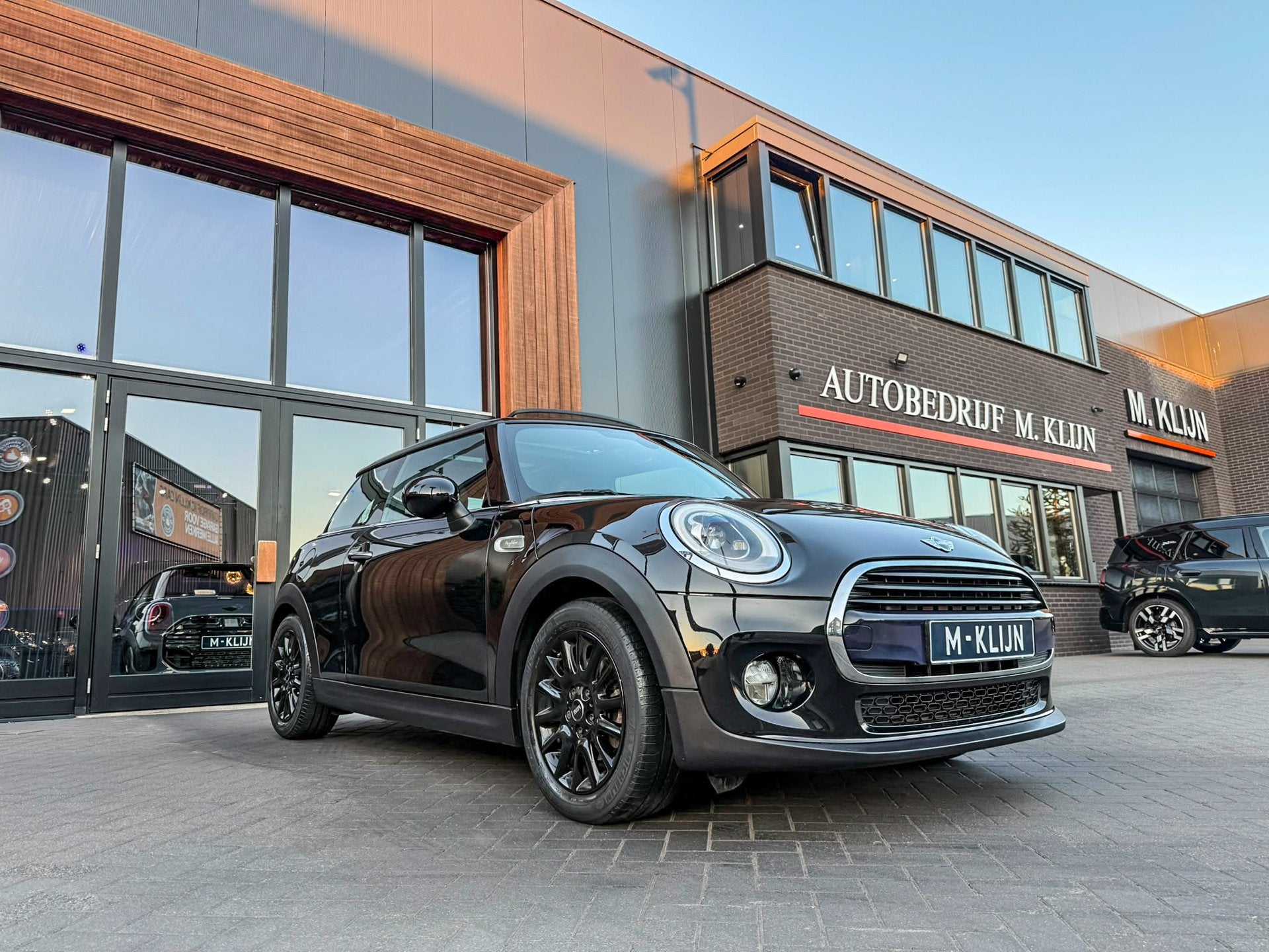 Mini 3-Deurs 1.5 Cooper Marylebone 136pk NL auto/Pano/Navi/H, Auto's, Mini, Voorwielaandrijving, Dealer onderhouden, 136 pk, Gebruikt