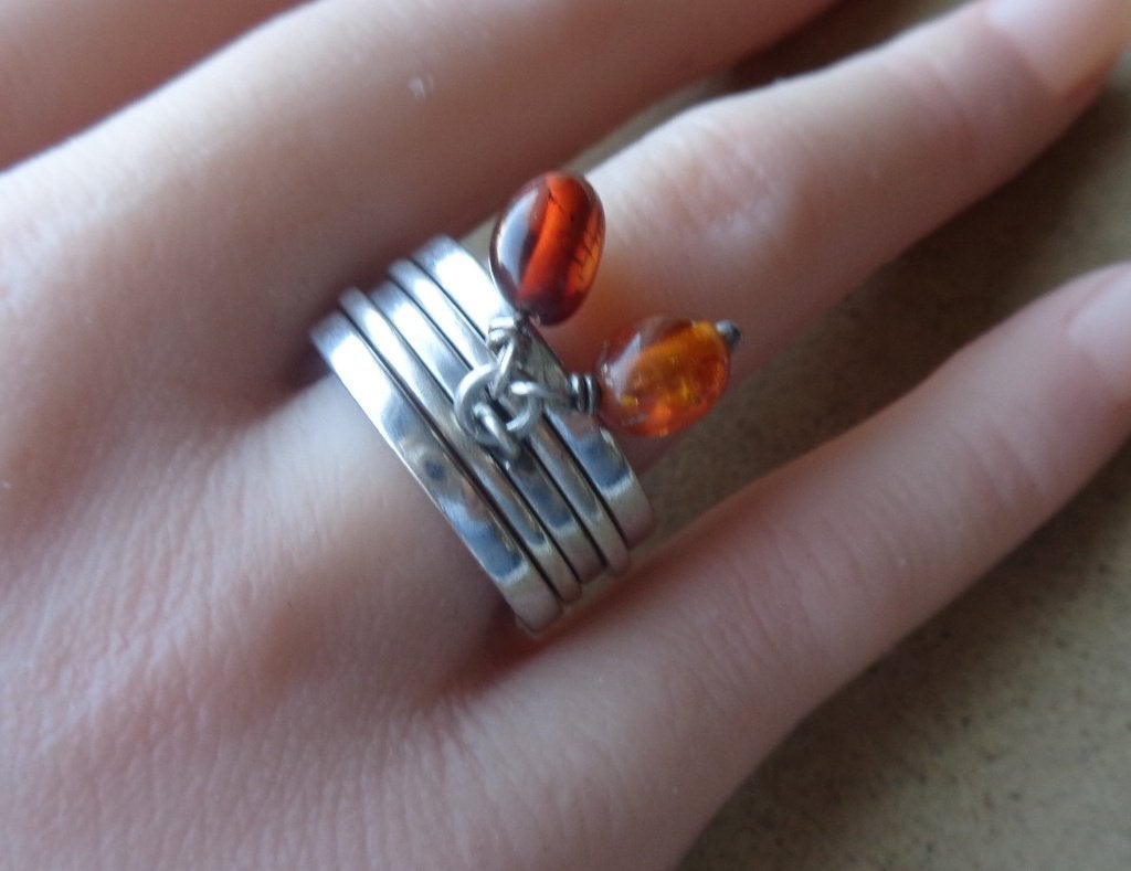zilveren 5-delige ring met barnsteen [871], Verzenden, Zo goed als nieuw, 17 tot 18, Met edelsteen