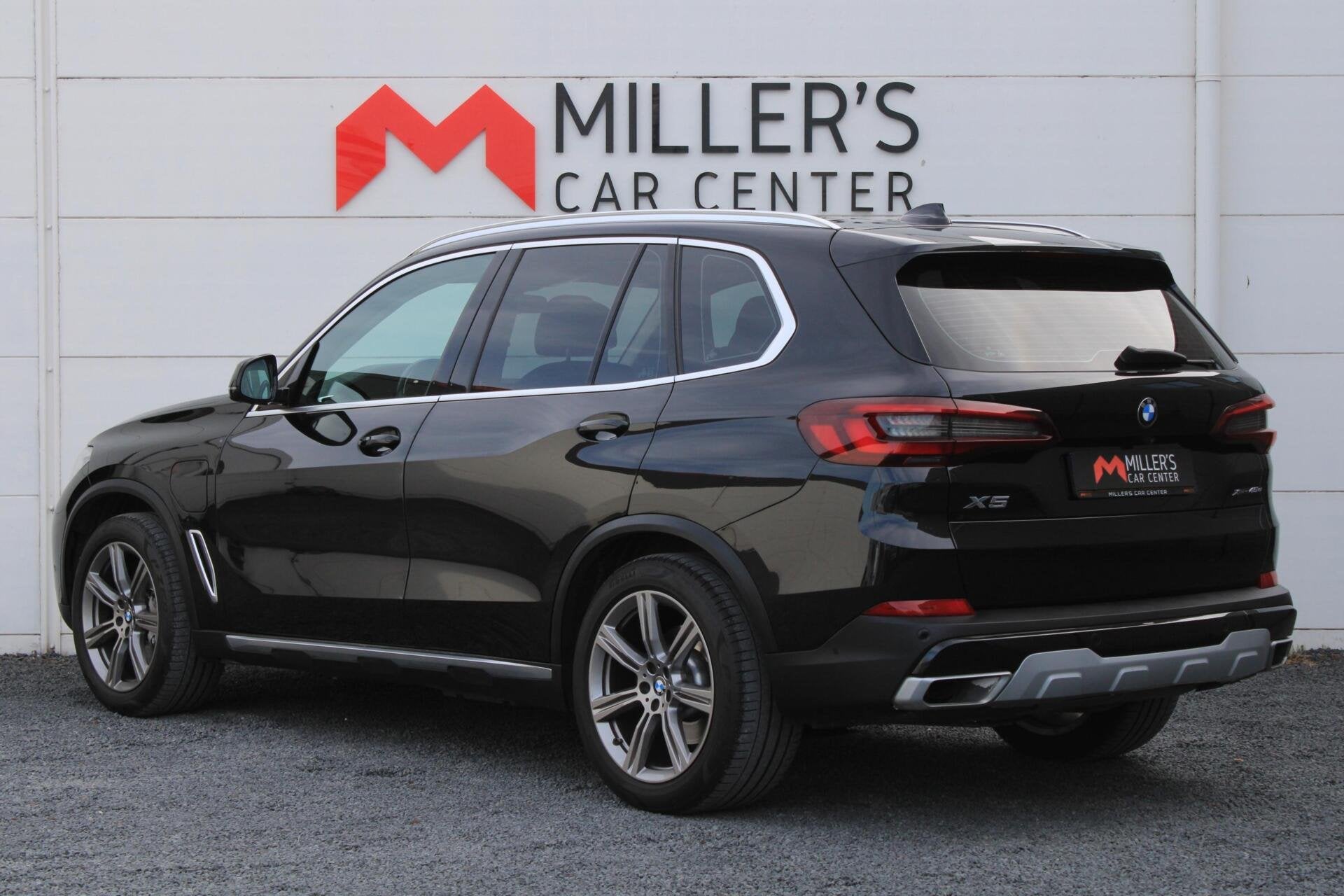 BMW X5 xDrive45e High Executive Softclose H&K Laser Pano VOL, Auto's, Dealer onderhouden, Gebruikt, Zwart, Vierwielaandrijving