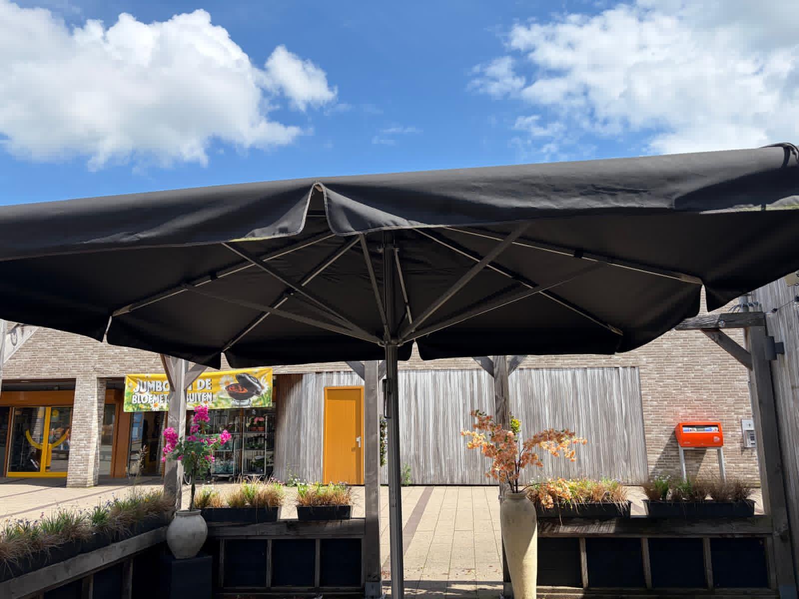 Horeca parasol zwart 2x, Ophalen of Verzenden, Zo goed als nieuw, 2 tot 3 meter, Parasolvoet